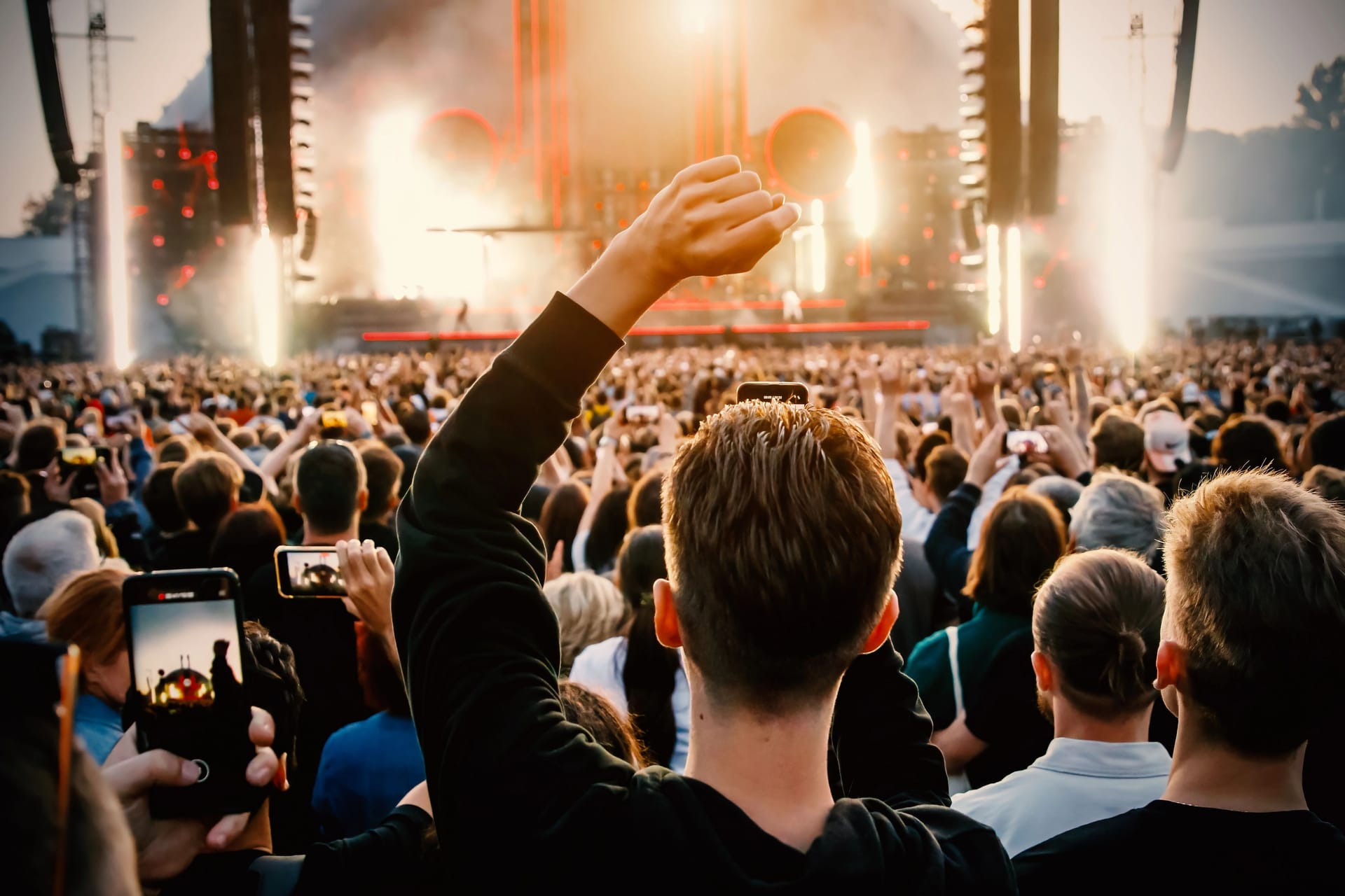 Festival (Symbolbild): Im Stadtpark wird im August zu Funk und elektronischer Musik gefeiert.