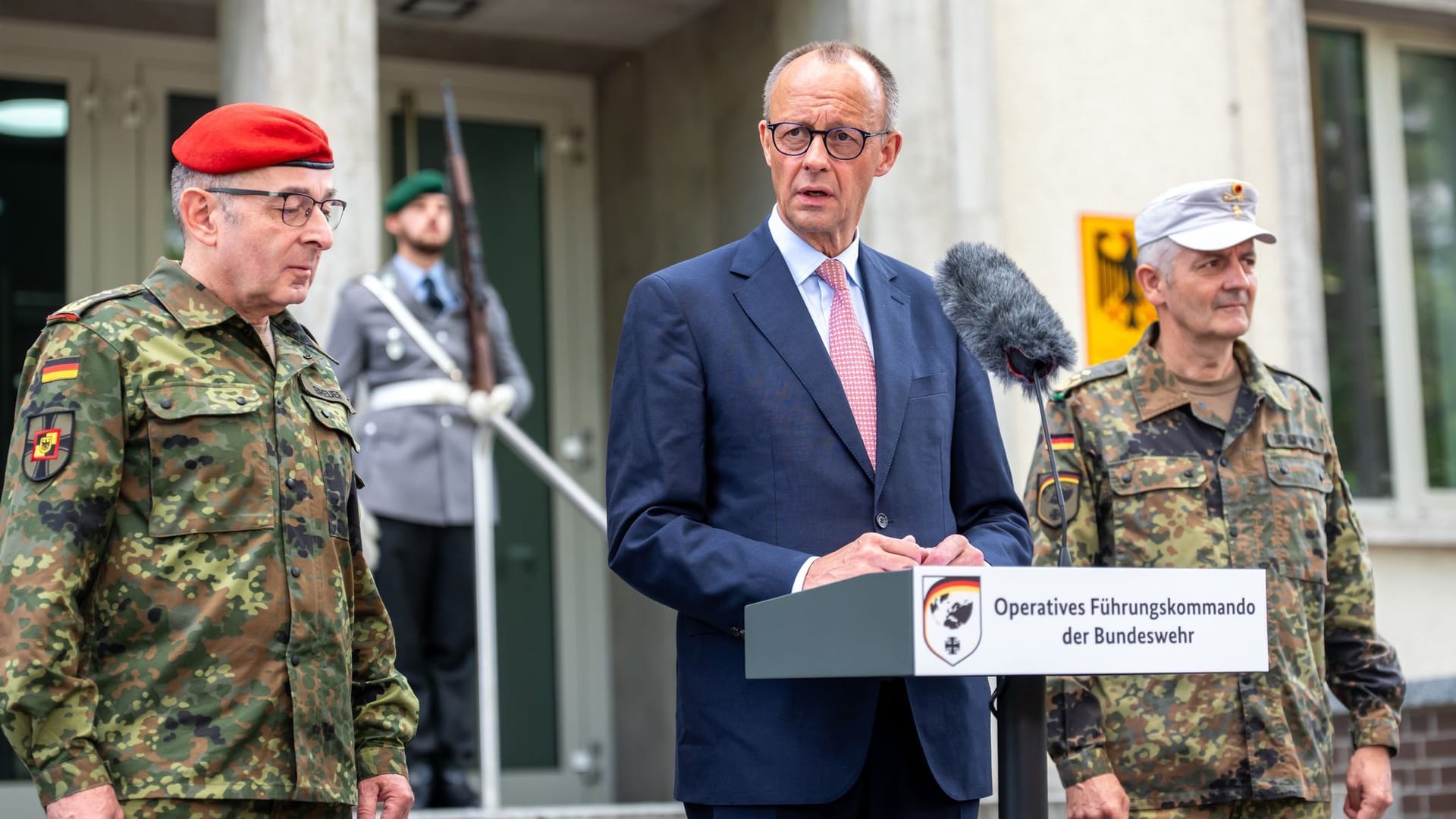 Kanzler Merz bei der Bundeswehr Kanzler Merz bei der Bundeswehr