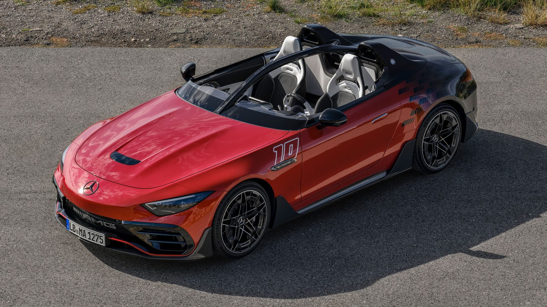 Ohne Dach, ohne Windschutz: Der AMG Pure Speed bringt Formel-1-Gefühl auf die Straße.