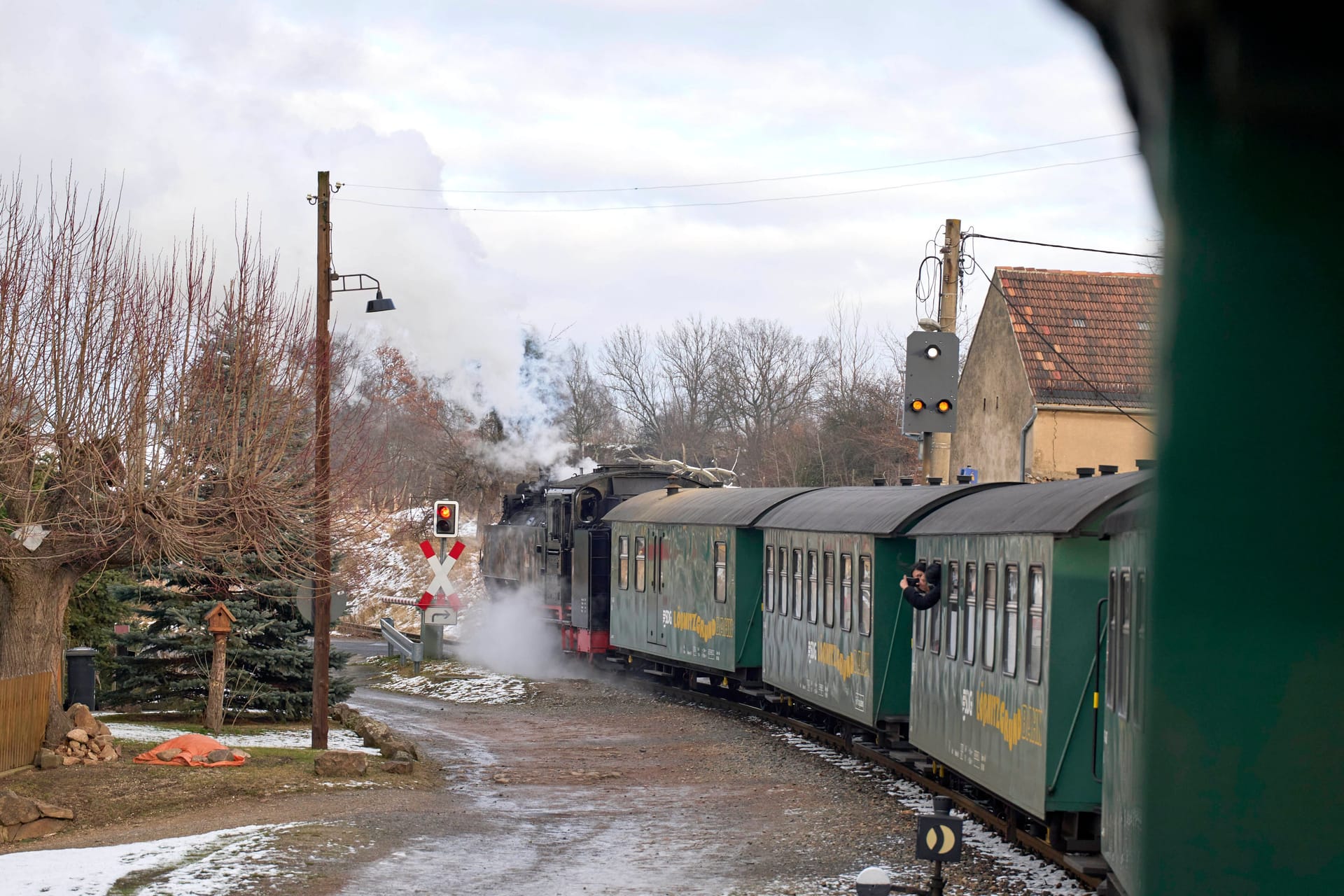 Die Lößnitzgrundbahn (Archivbild). Die Lößnitzgrundbahn (Archivbild).