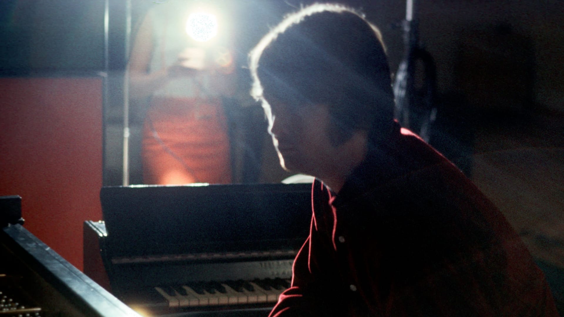 Brian Wilson Anfang der Siebzigerjahre in seinem Studio.