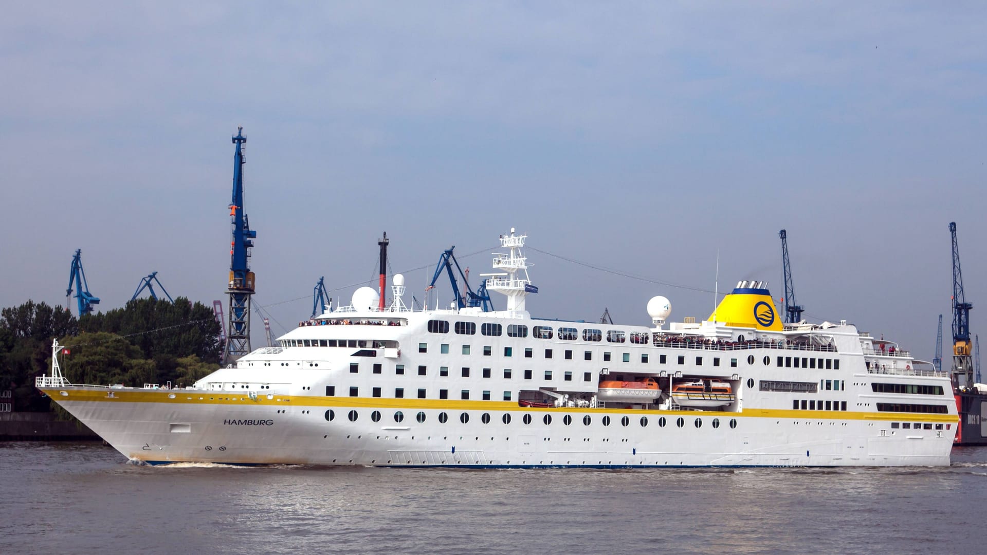 Die "MS Hamburg" (Archivbild): Das Kreuzfahrtschiff Die "MS Hamburg" (Archivbild): Das Kreuzfahrtschiff