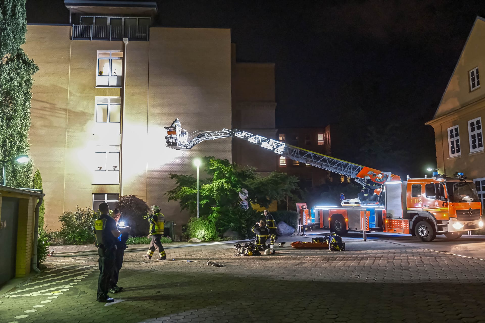 2025-06-01 Tote und verletzte bei Feuer im Marienkrankenhaus