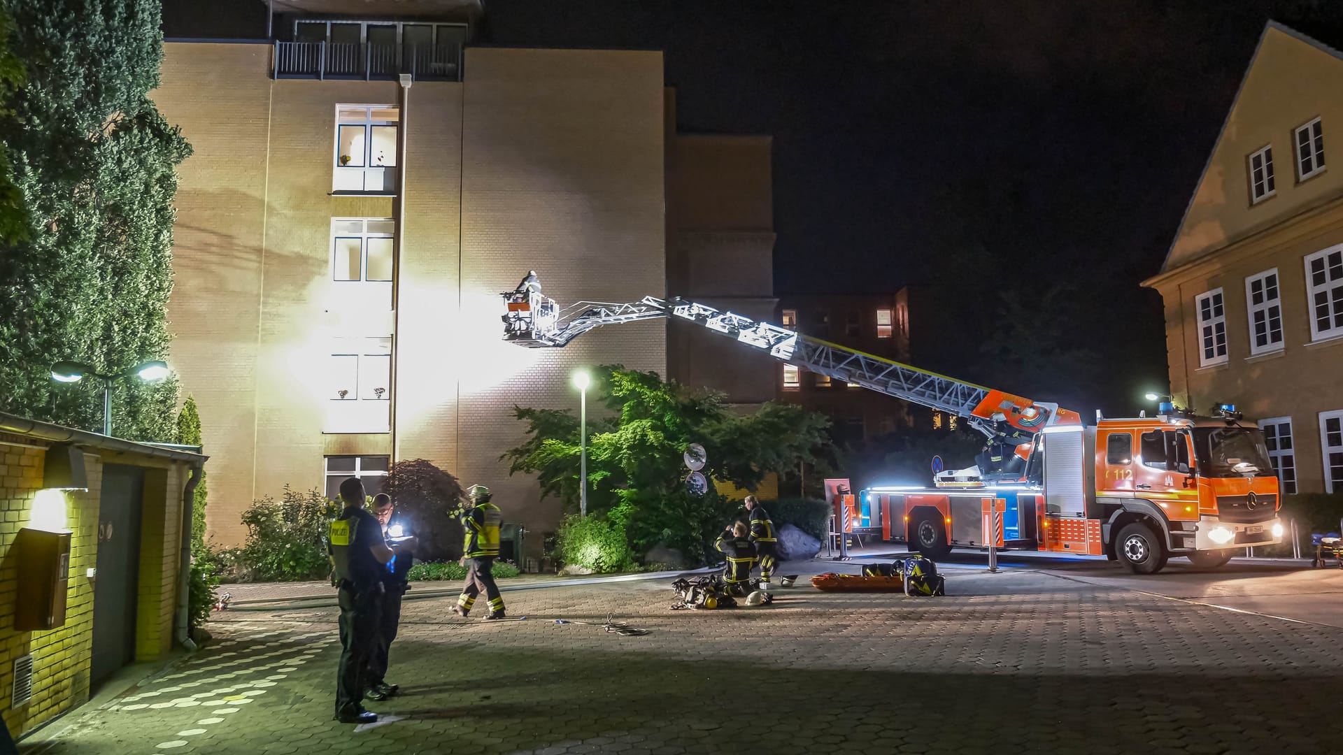 2025-06-01 Tote und verletzte bei Feuer im Marienkrankenhaus 2025-06-01 Tote und verletzte bei Feuer im Marienkrankenhaus