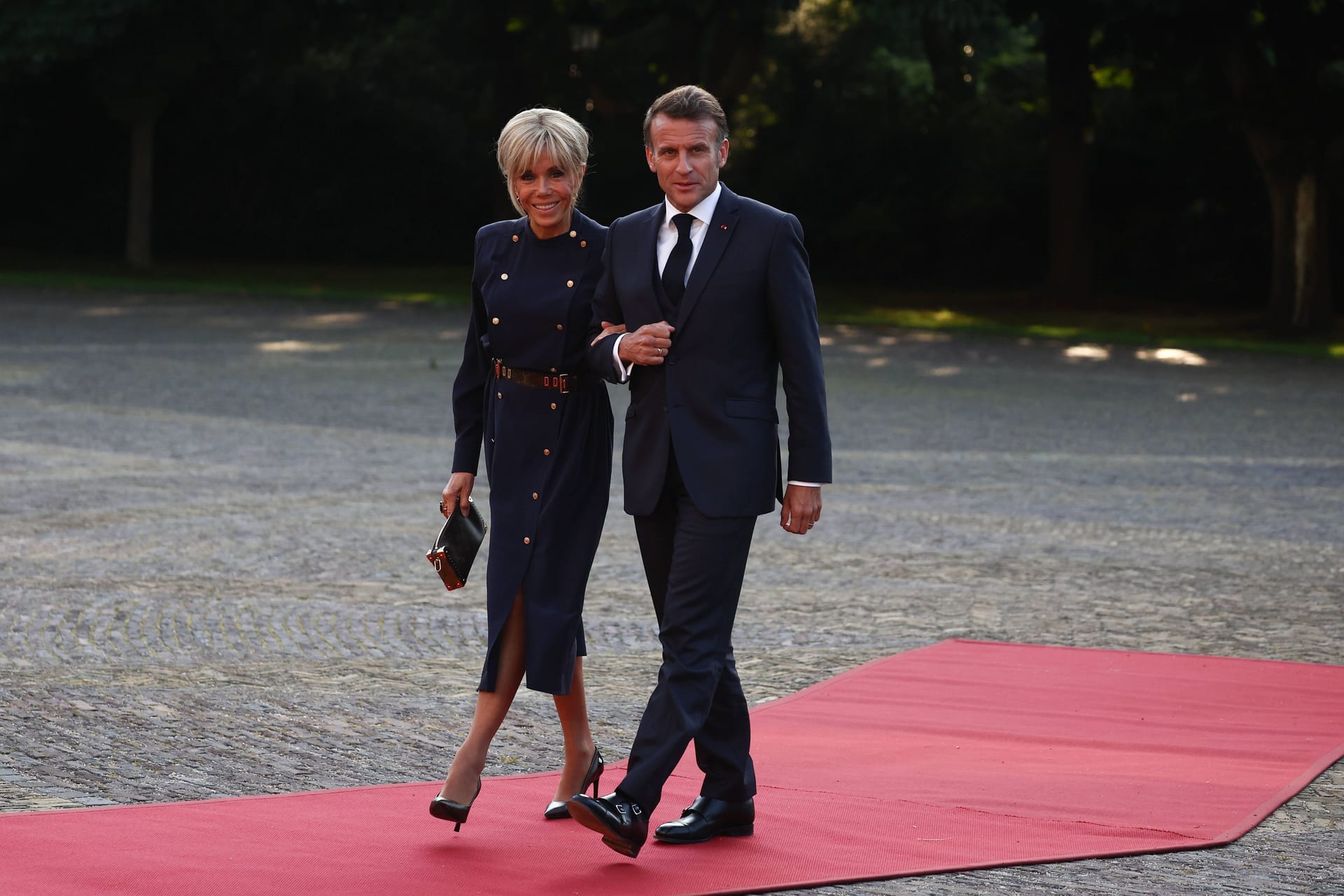 Brigitte und Emmanuel Macron: Sie kamen zusammen zum Nato-Gipfel. Brigitte und Emmanuel Macron: Sie kamen zusammen zum Nato-Gipfel.