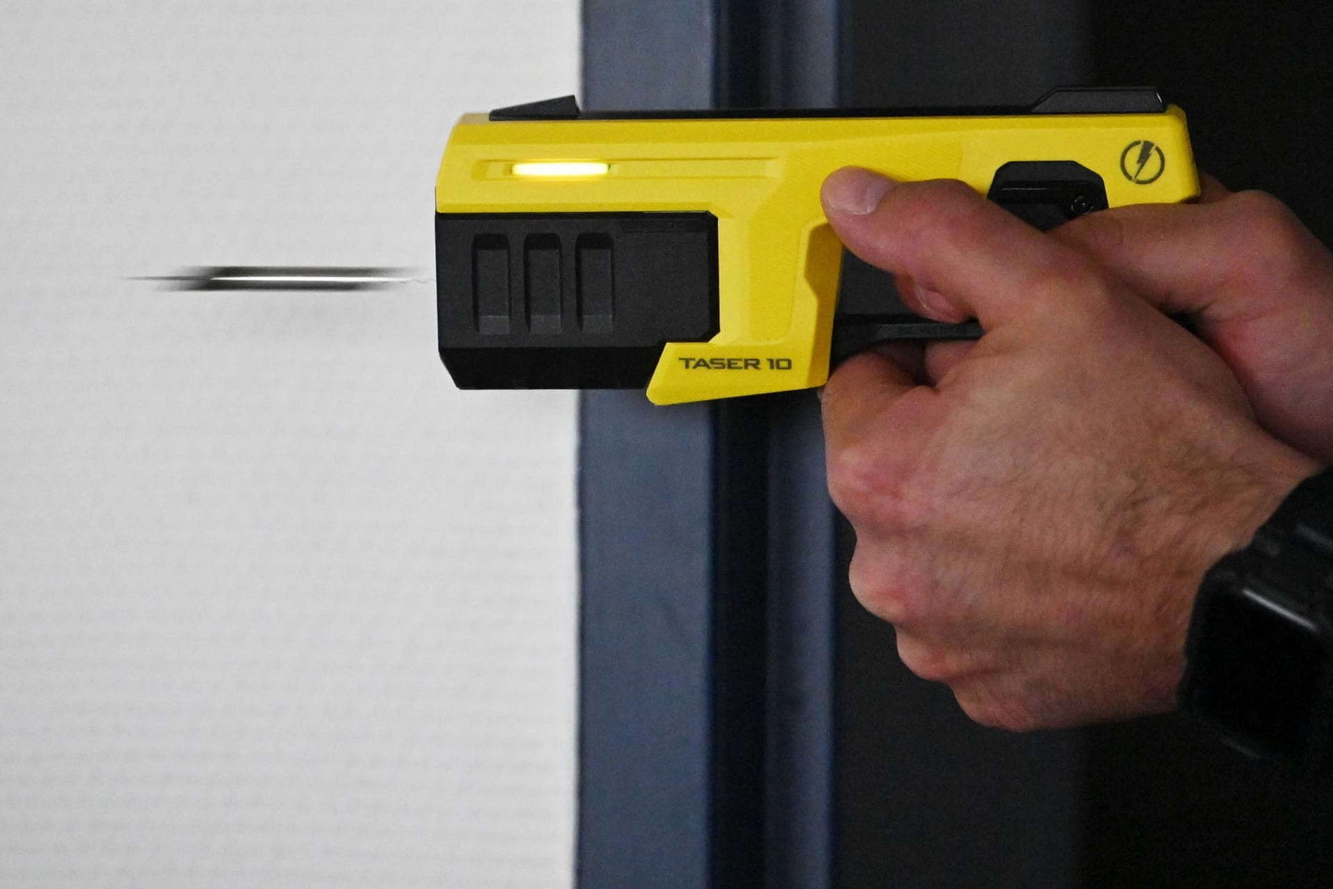 Taser 10