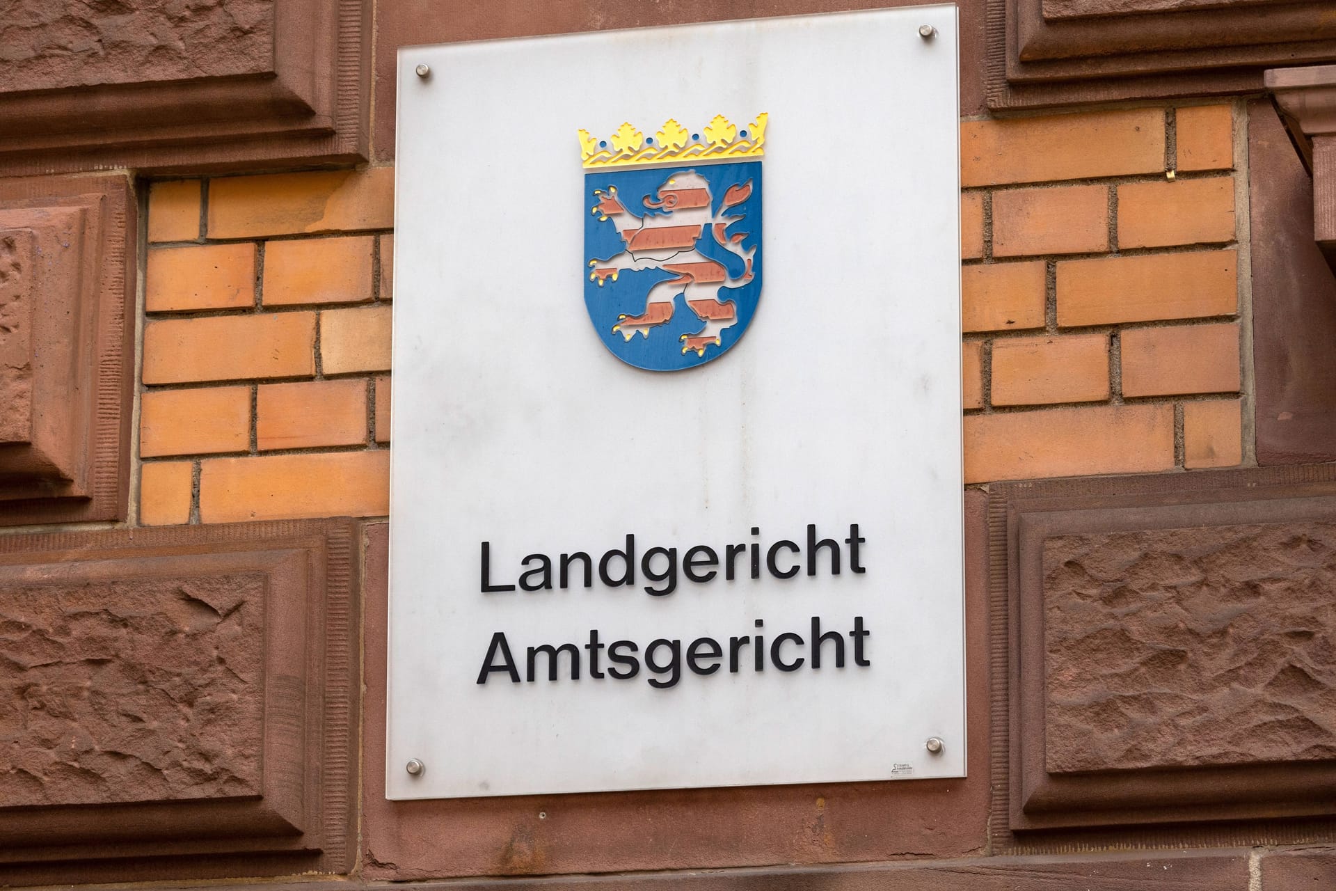 Landgericht Frankfurt (Archivbild): Der Tatverdächtige sitzt seit November 2024 in Untersuchungshaft.