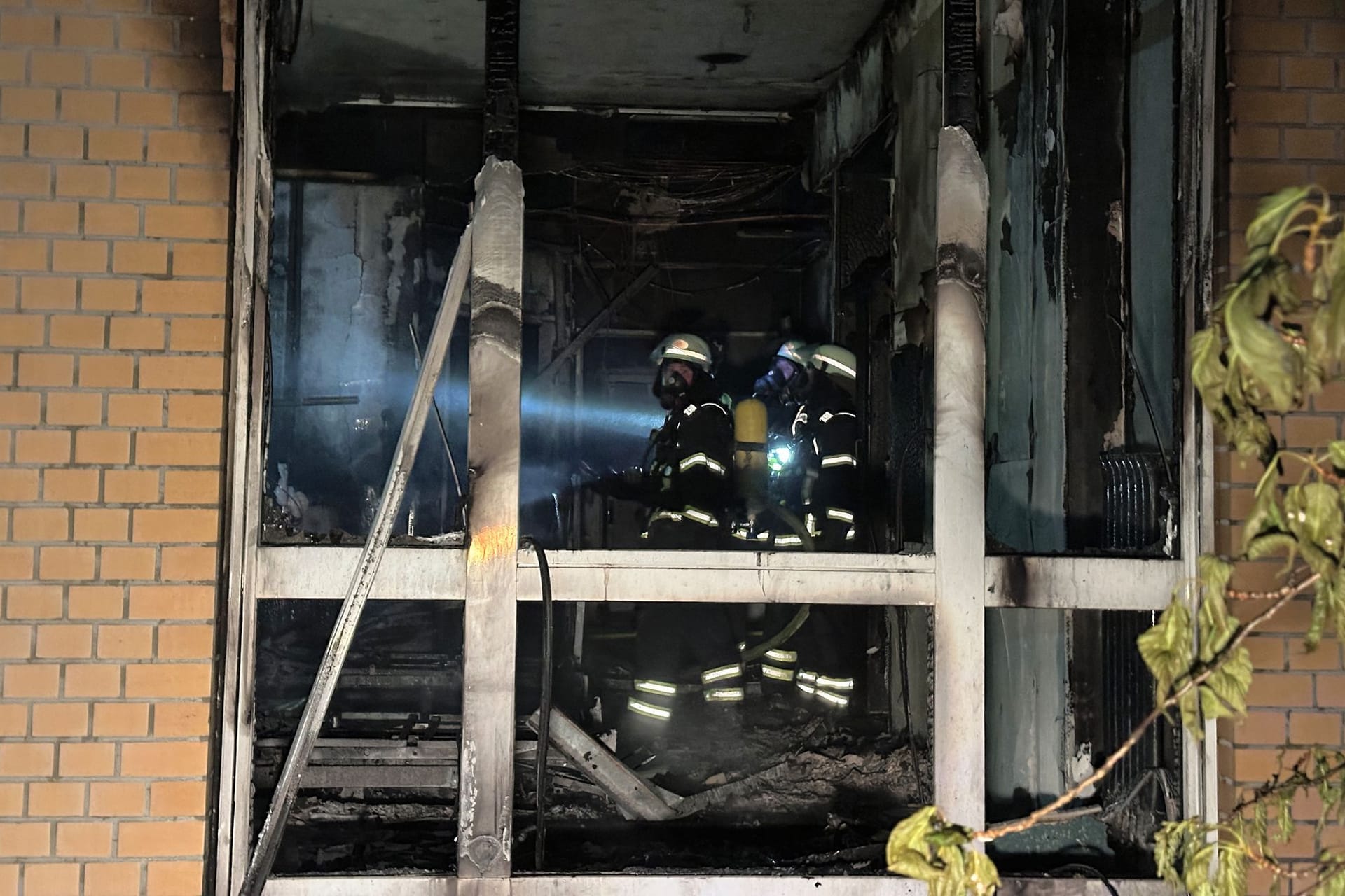 Feuer im Marienkrankenhaus in Hamburg: Offenbar gibt es weiteres Todesopfer des Brandes.