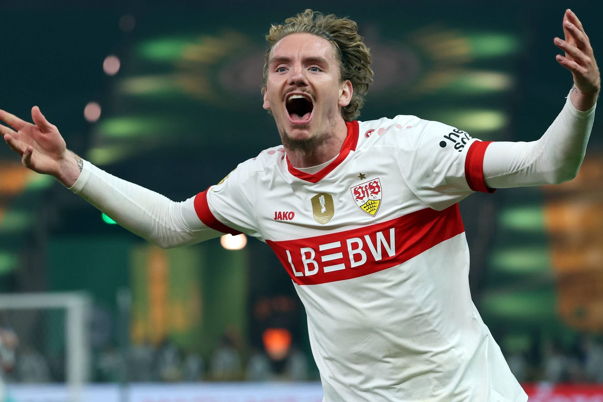 Stuttgarts Nick Woltemade beim Torjubel im DFB-Pokalfinale: Der Angreifer feierte vergangene Saison seinen Durchbruch.