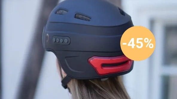 Mit Freisprecher, Licht und Kamera: Dieser Helm schützt Kopf und Konzentration.