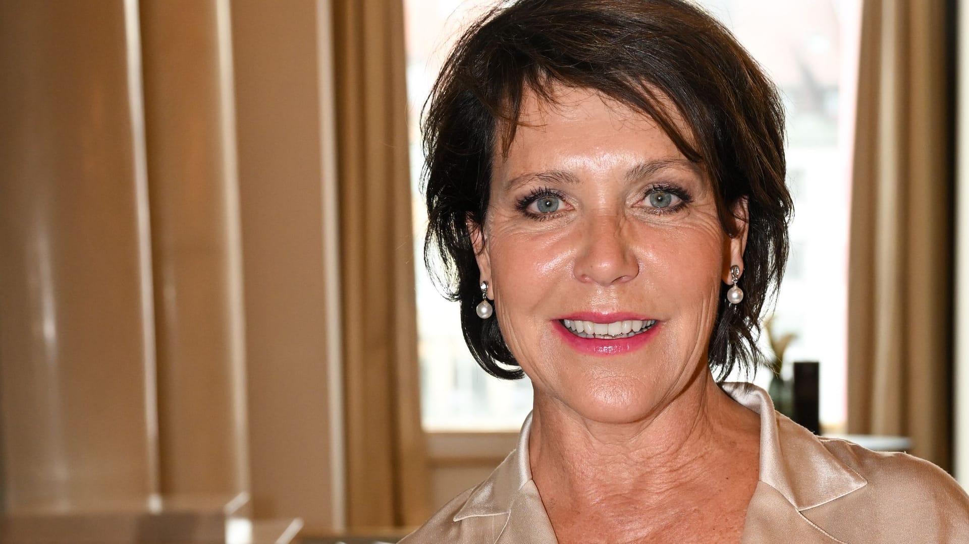 Janina Hartwig: Die Schauspielerin war viele Jahre lang in "Um Himmels Willen" zu sehen.