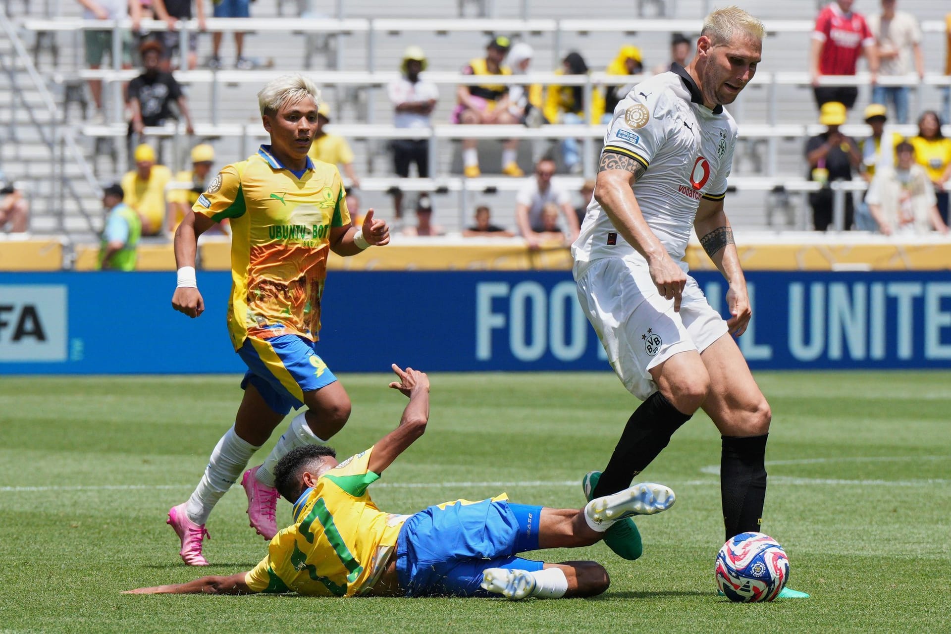 CWC Mamelodi Sundowns Borussia Dortmund Soccer CWC Mamelodi Sundowns Borussia Dortmund Soccer