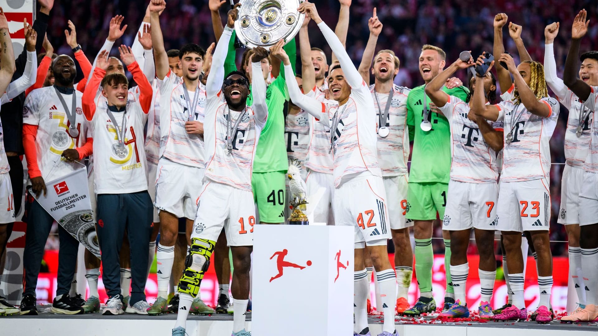 Der FC Bayern feierte in der vergangenen Saison die Meisterschaft Der FC Bayern feierte in der vergangenen Saison die Meisterschaft