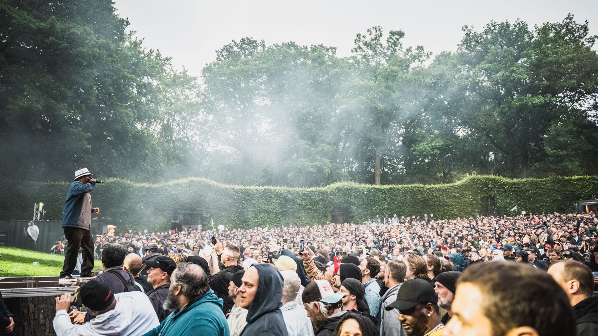 Rapper Sen Dog von Cypress Hill auf der Stadtpark-Bühne in Hamburg am 25. Juni 2025