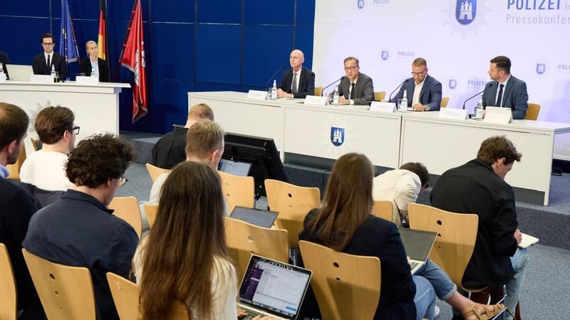 Pressekonferenz in Hamburg zu "White Tiger" und "Gruppe 764": Die Ermittler stellten erste Ermittlungsergebnisse vor.