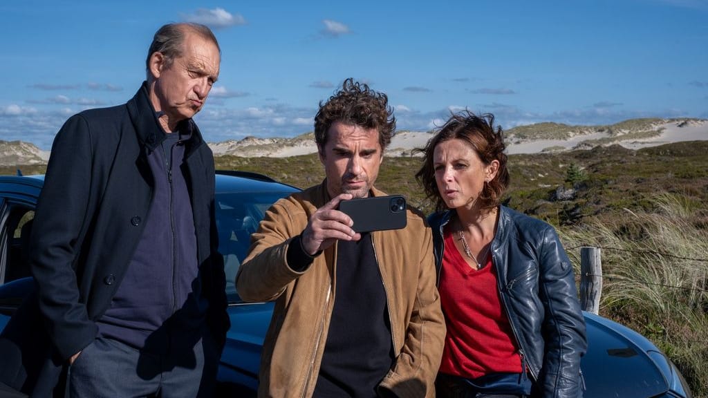 Peter Heinrich Brix, Oliver Wnuk und Julia Brendler: Sie bilden das Ermittler-Trio in der ZDF-Serie "Nord Nord Mord".