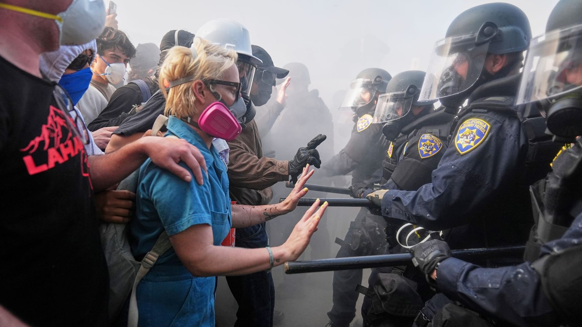 Immigration Raids Los Angeles Spotlight Immigration Raids Los Angeles Spotlight