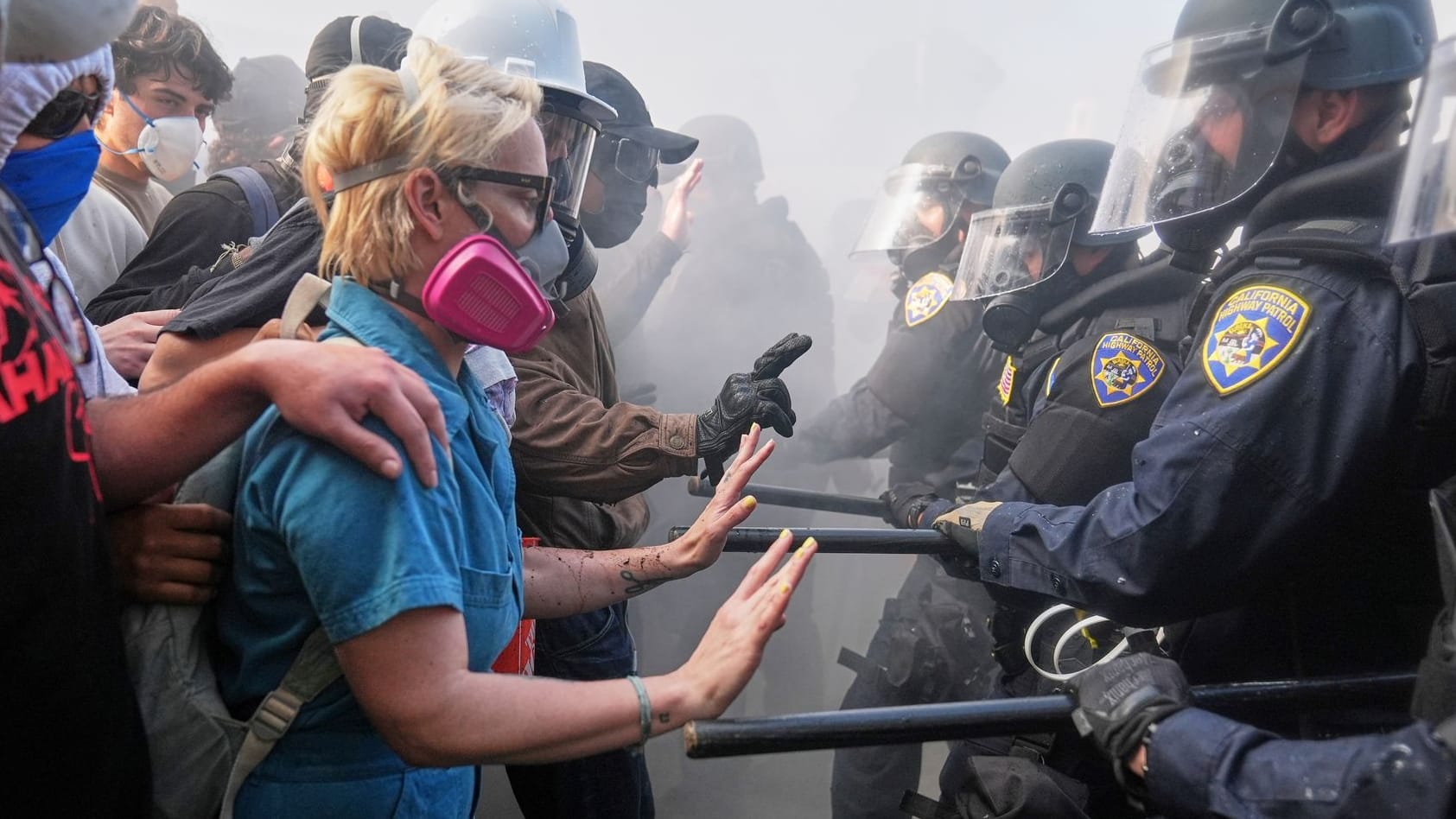 Immigration Raids Los Angeles Spotlight Immigration Raids Los Angeles Spotlight