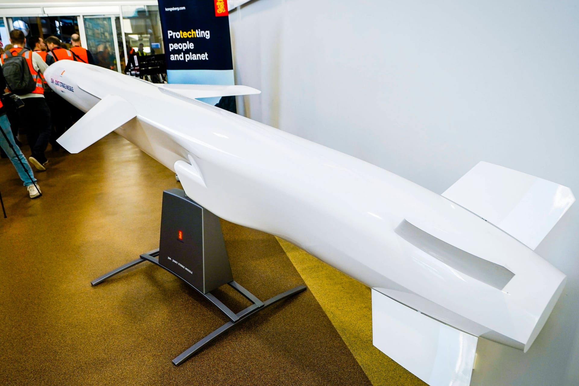 Ein Marschflugkörper des Typs Joint Strike Missle (Symbolbild): Der Marschflugkörper ist für den Einsatz von F-35-Kampfflugzeugen ausgelegt.