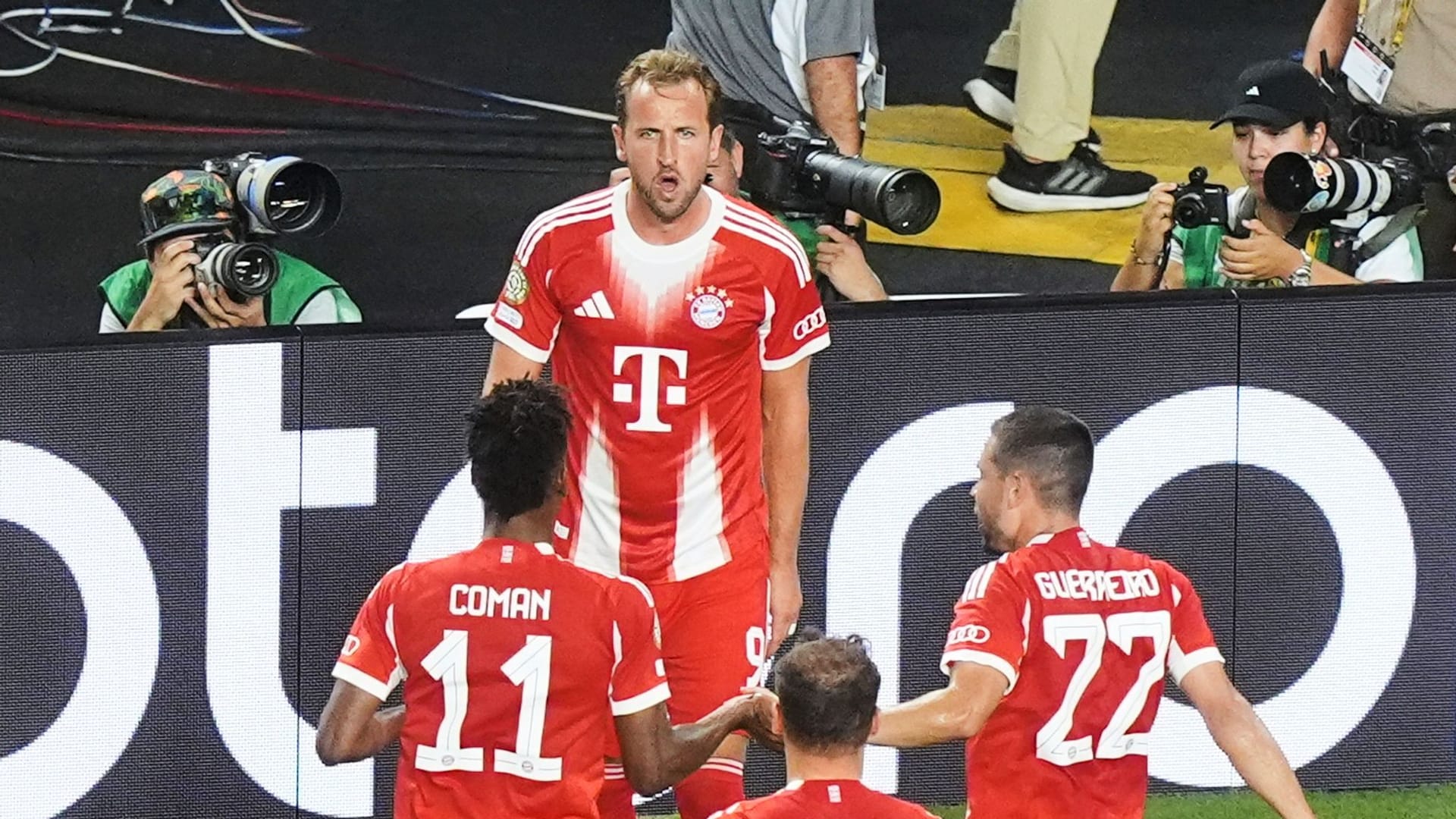 Harry Kane jubelt nach dem Siegtreffer.