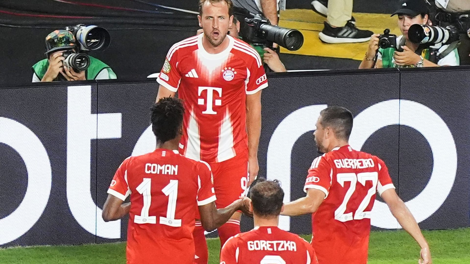 Harry Kane jubelt nach dem Siegtreffer.