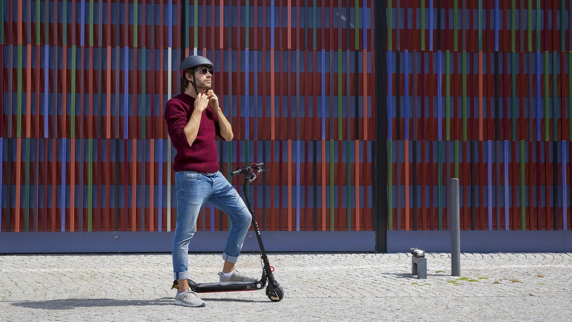 Mittlerweile können E-Roller und E-Scooter überall gemietet werden.