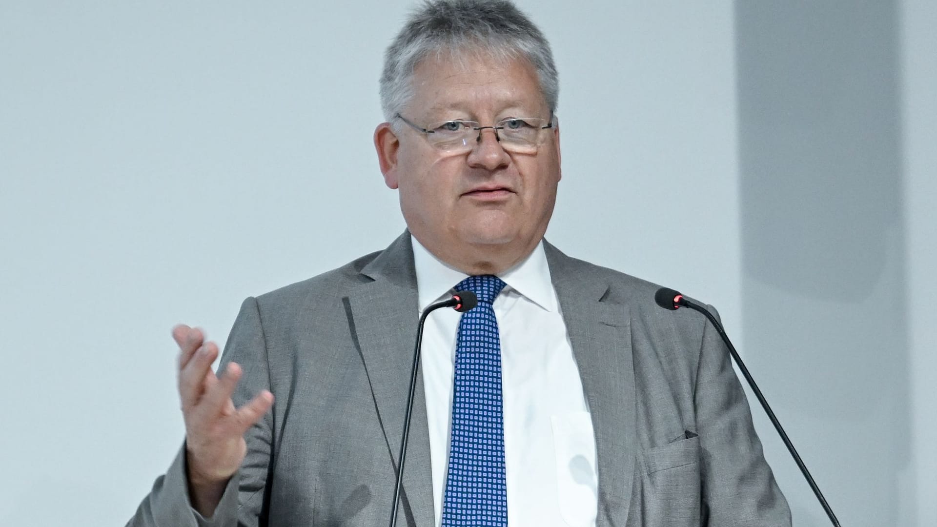 Bruno Kahl