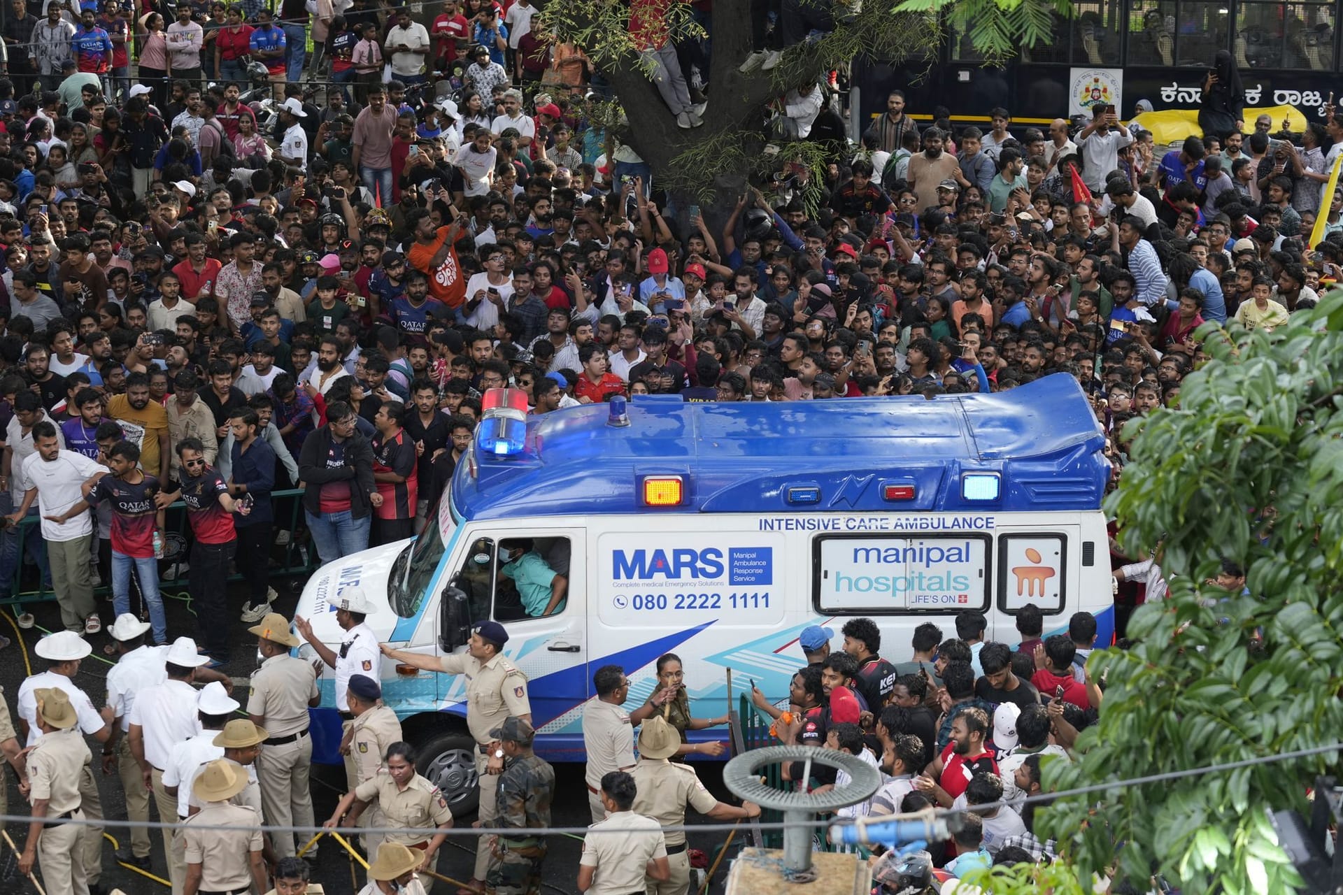 Massenpanik in einem Stadion in Bengaluru