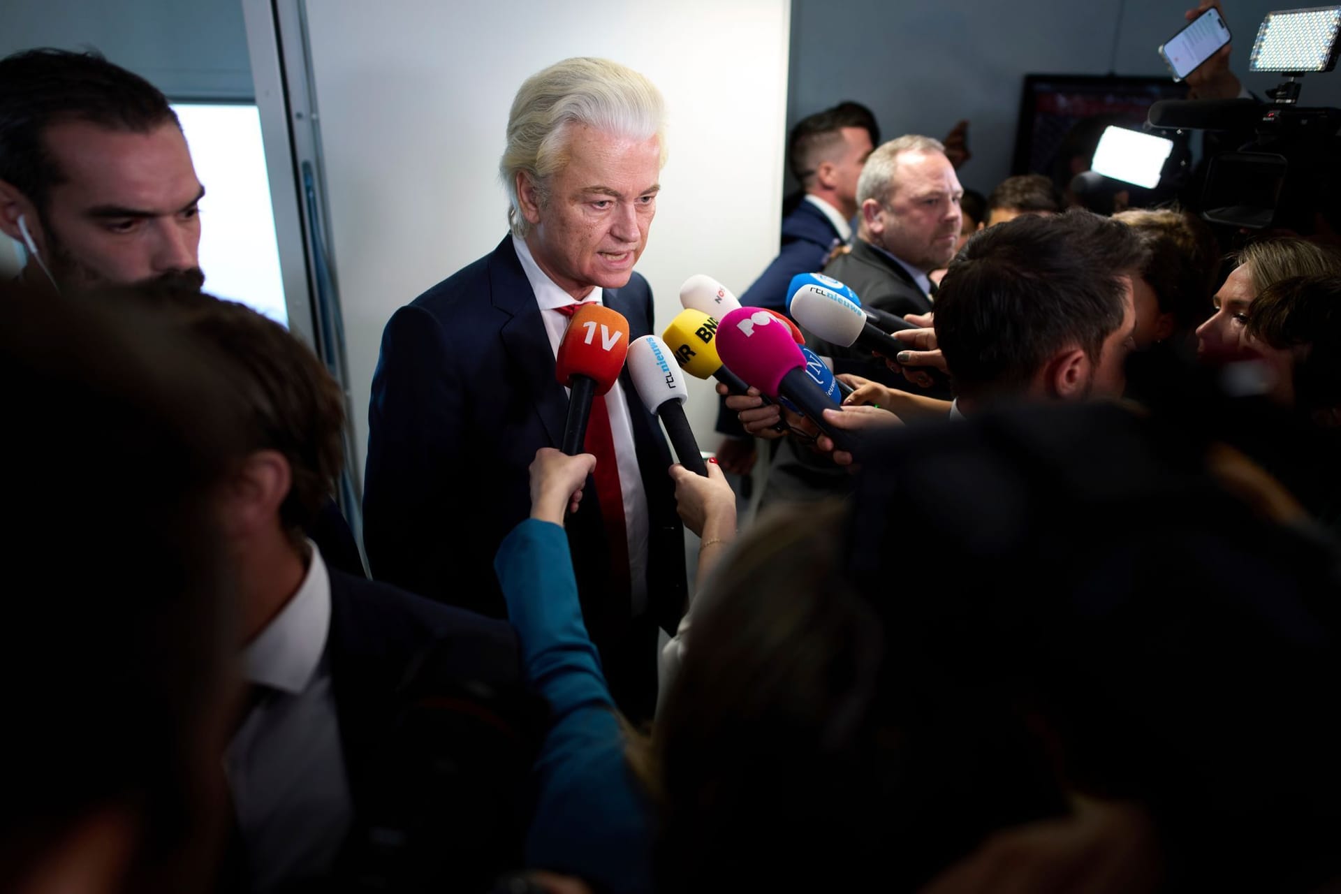 Neuwahlen in Niederlanden nach Bruch der Regierungskoalition