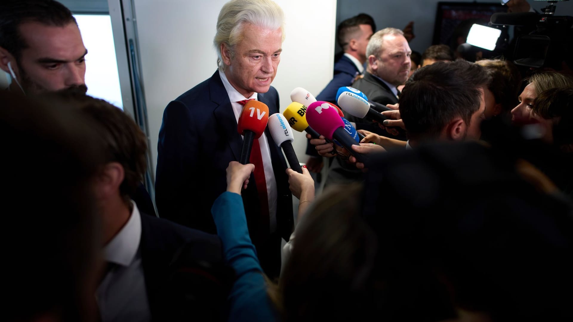 Neuwahlen in Niederlanden nach Bruch der Regierungskoalition