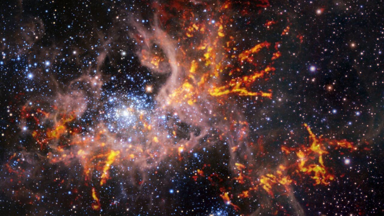 Composite infrared and radio image of 30 Doradus