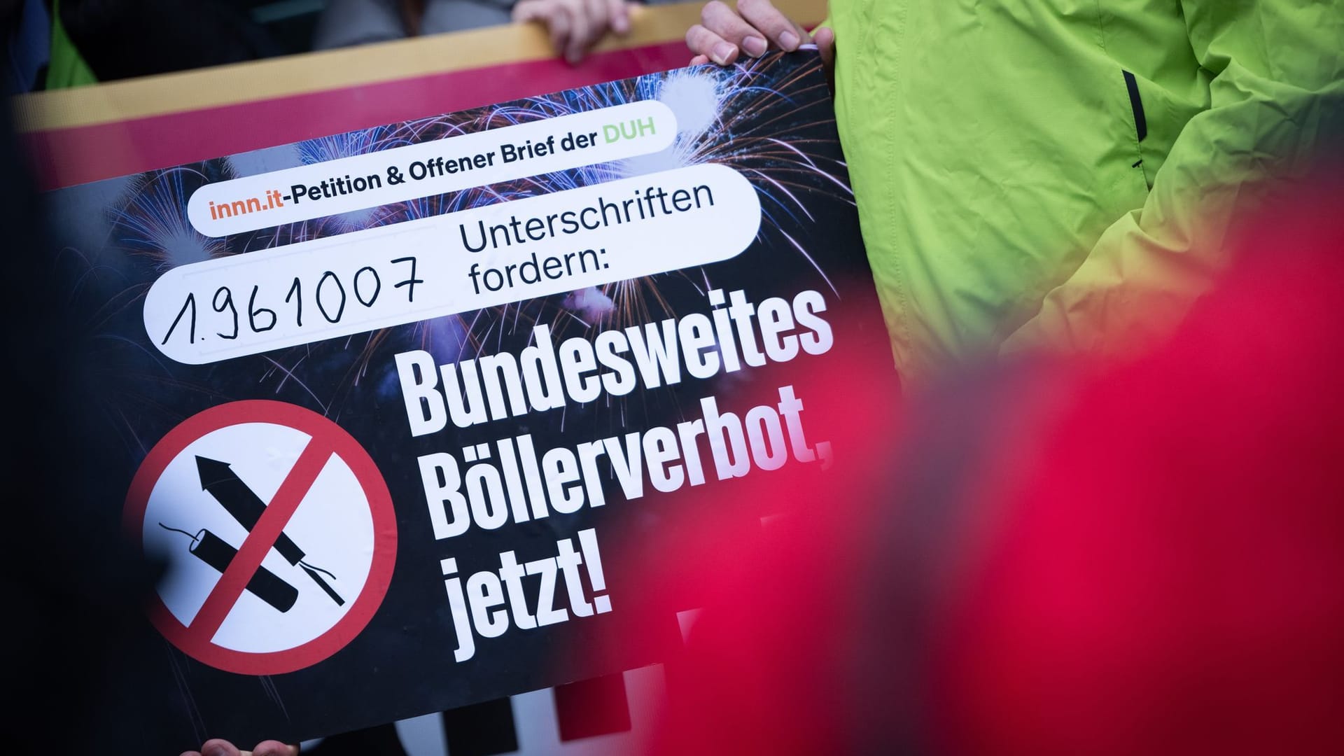 Petitionsübergabe Böllerverbot