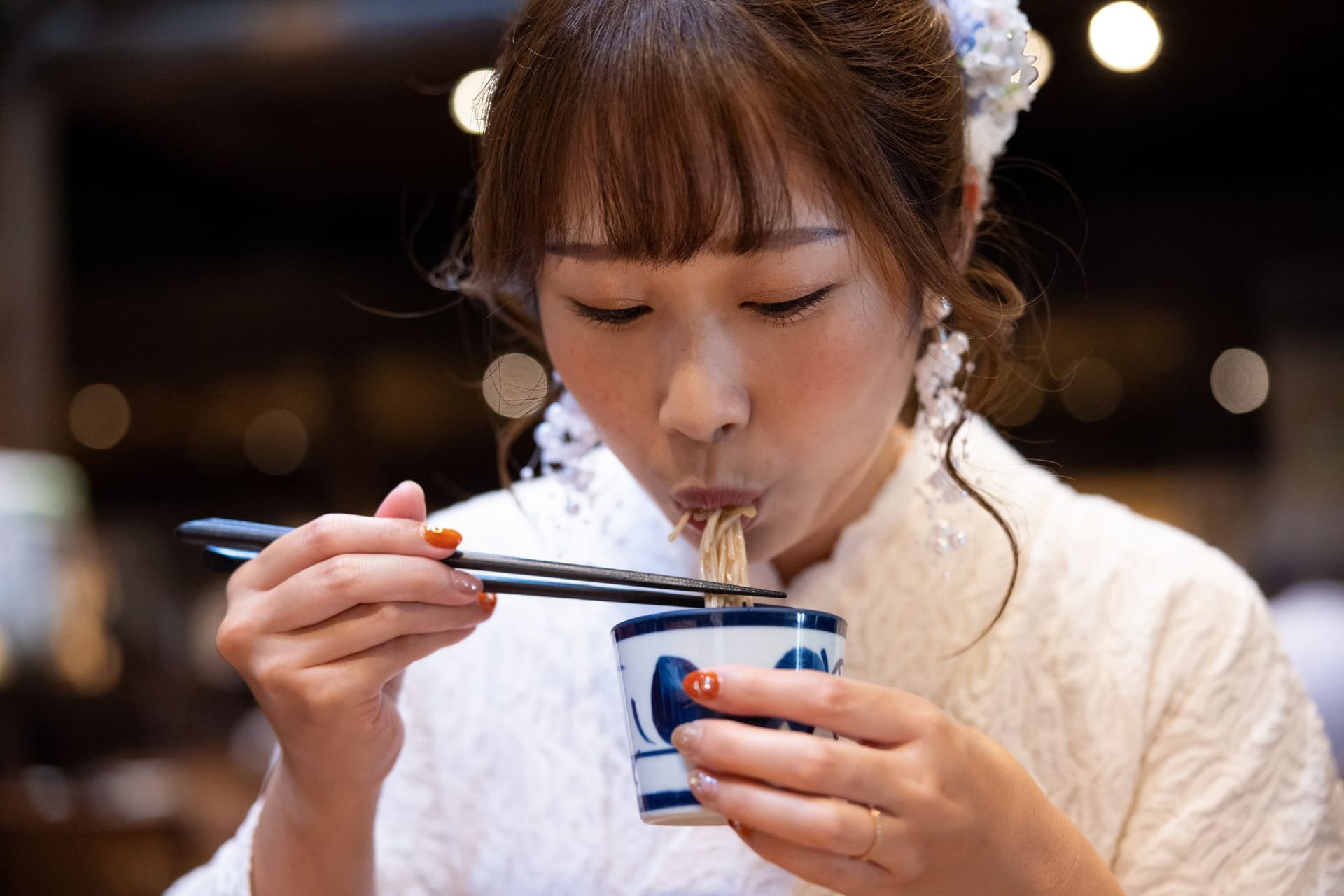 Japanerin: Essen hat einen großen Einfluss auf das Wärmeempfinden.