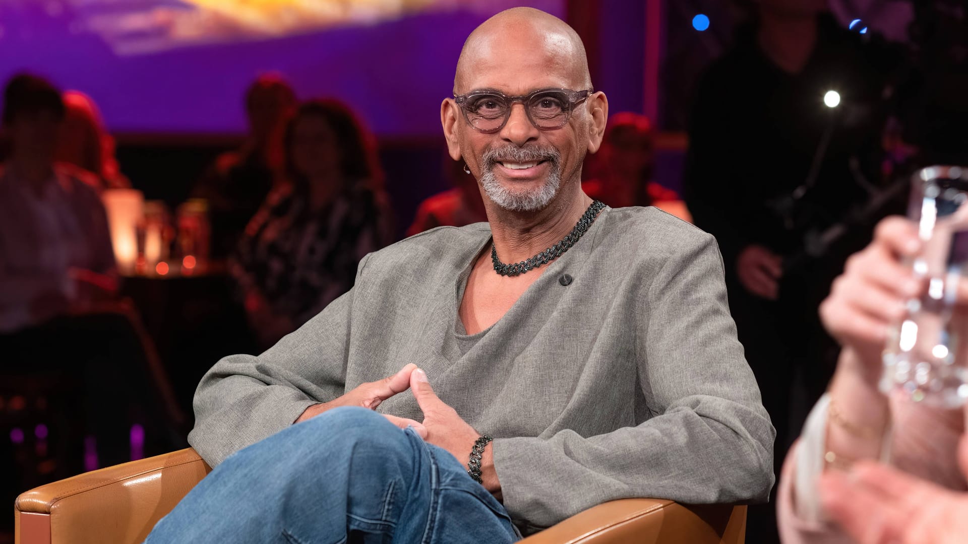 Pierre Sanoussi-Bliss in der MDR-Show "Riverboat" (Archivbild): Der Berliner Schauspieler wurde im RTL-Dschungelcamp zum Liebling der Zuschauer. Pierre Sanoussi-Bliss in der MDR-Show "Riverboat" (Archivbild): Der Berliner Schauspieler wurde im RTL-Dschungelcamp zum Liebling der Zuschauer.