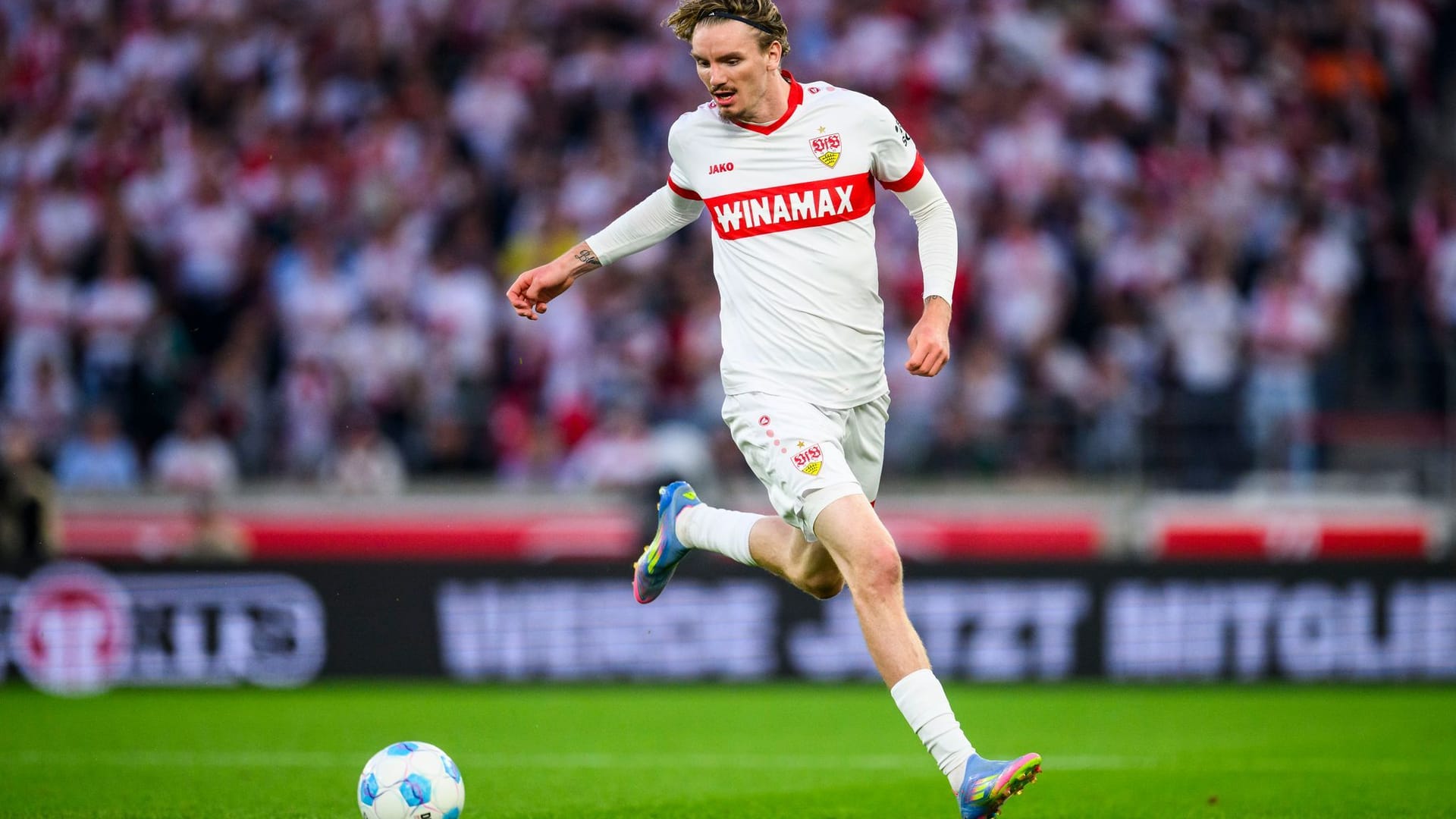 VfB Stuttgart - FC Augsburg VfB Stuttgart - FC Augsburg