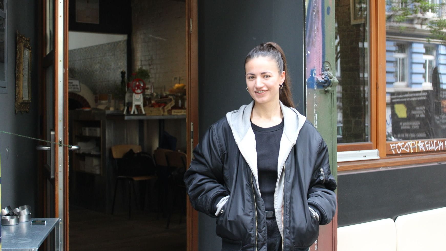 Clara Hunger: Sie lernte ihr Handwerk in Tim Mälzers "Bullerei" – heute führt sie ein eigenes Lokal. Clara Hunger: Sie lernte ihr Handwerk in Tim Mälzers "Bullerei" – heute führt sie ein eigenes Lokal.