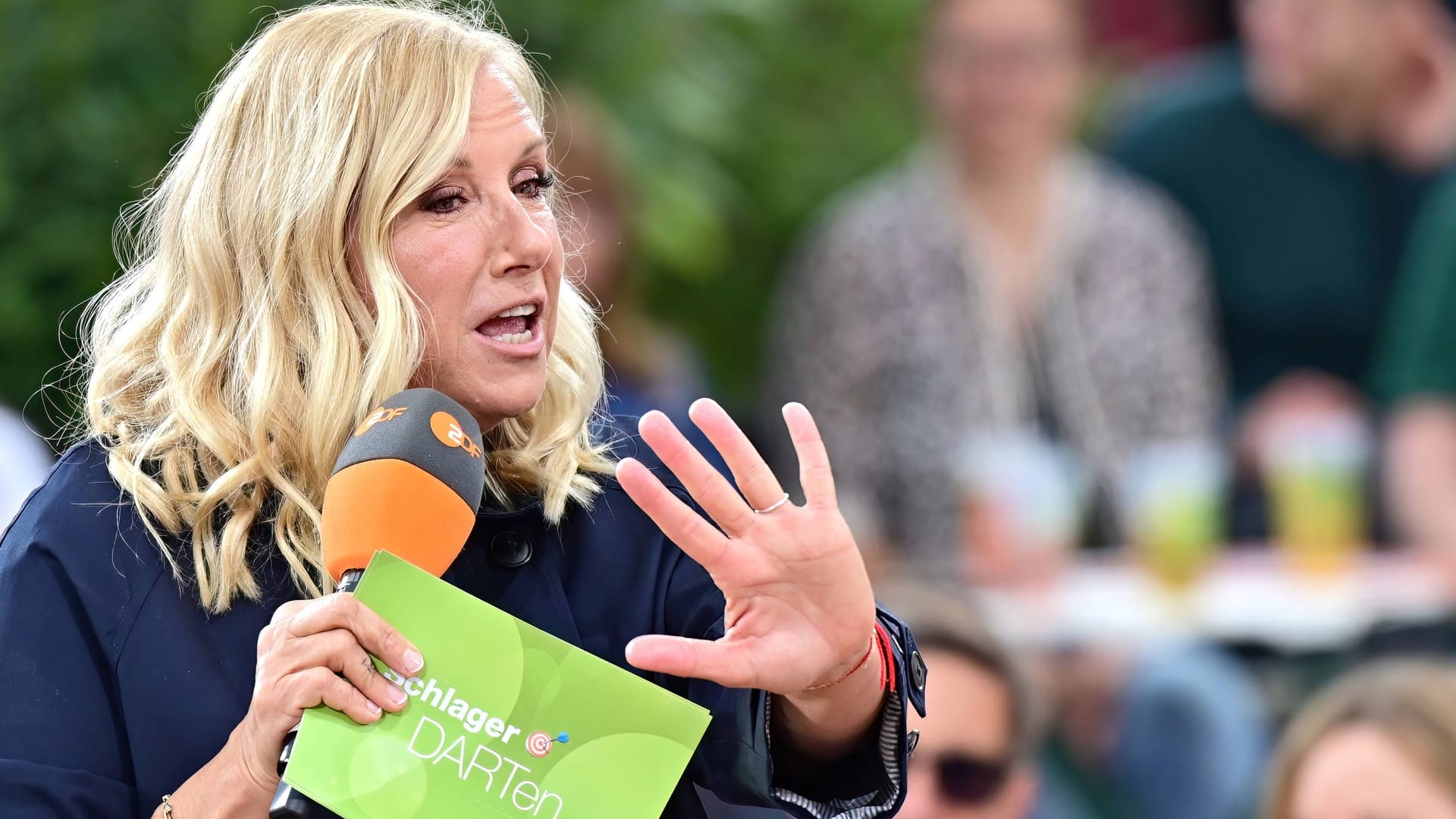Andrea Kiewel: Seit 25 Jahren moderiert sie den "ZDF-Fernsehgarten".