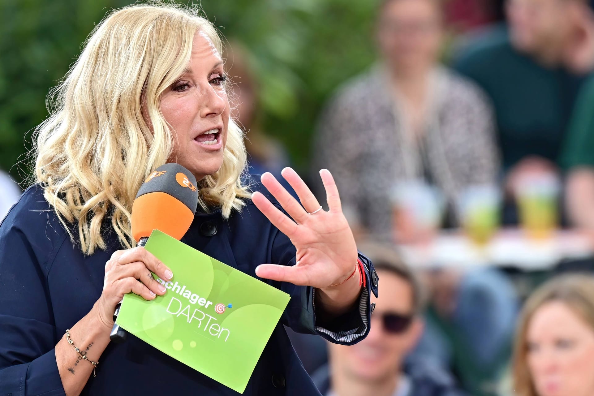 Andrea Kiewel: Seit 25 Jahren moderiert sie den "ZDF-Fernsehgarten".