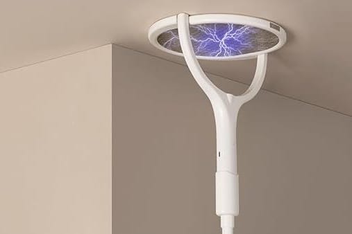 Diese elektrische Fliegenklatsche macht ein insektenfreies Zuhause möglich.