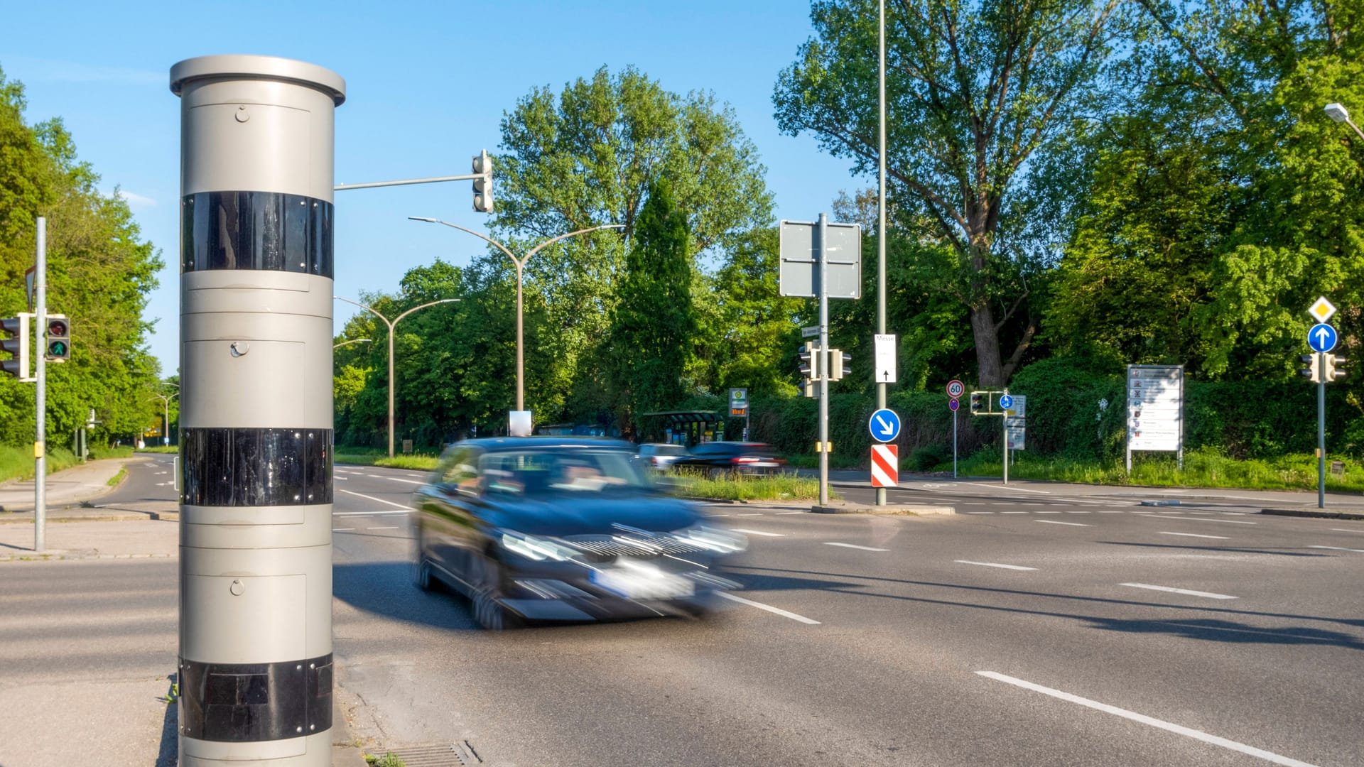 Unter Umständen Glück gehabt: Wer die regionalen Regeln kennt, kann Einspruch einlegen, wenn’s mal geblitzt hat.