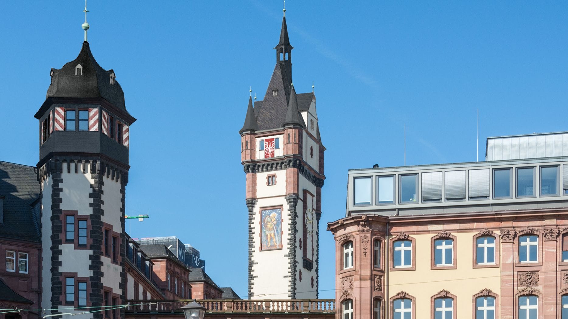Modell des Langen Franz, Rathausturm in Frankfurt, wie er mit seinem neuen Dach aussehen soll. Modell des Langen Franz, Rathausturm in Frankfurt, wie er mit seinem neuen Dach aussehen soll.