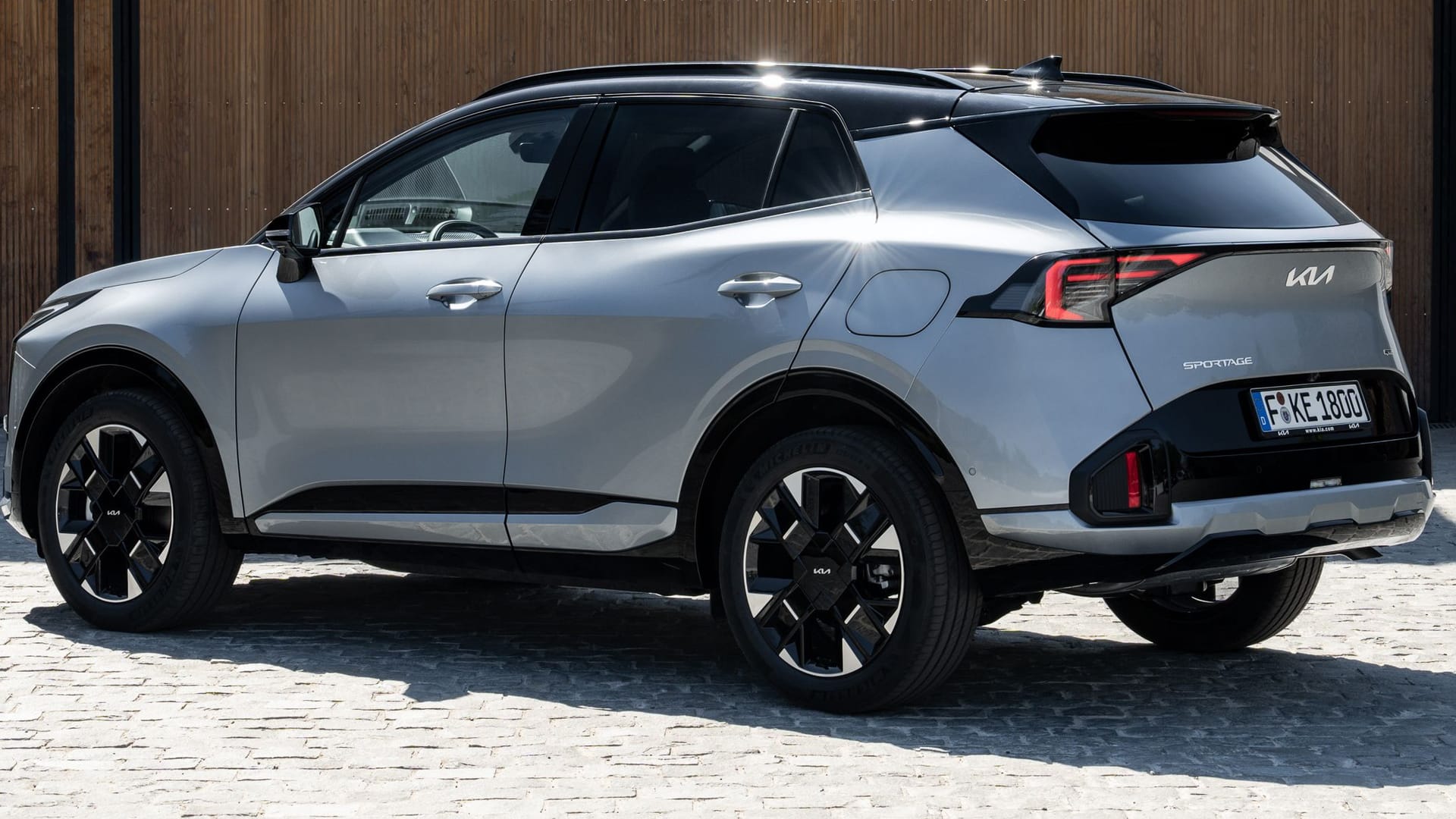 Heckpartie: Leicht geglättet gibt sich auch die Rückseite des Sportage.