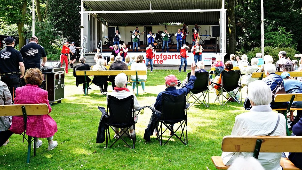 Konzert im Hofgarten: Ab dem 29. Juni wird es in dem Düsseldorfer Park wieder musikalisch.
