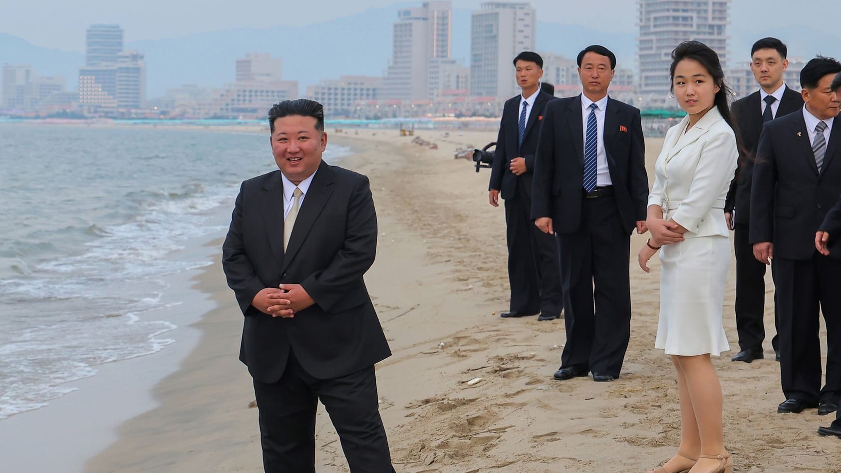 Machthaber Kim Jong Un eröffnet Touristengebiet Wonsan Kalma