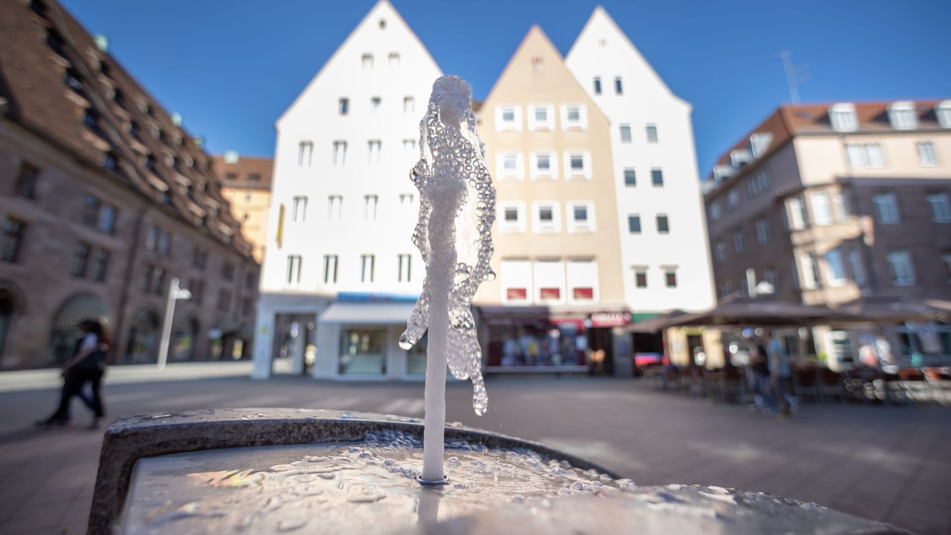 Hitze in Deutschland - Trinkwasserbrunnen in Nürnberg Hitze in Deutschland - Trinkwasserbrunnen in Nürnberg