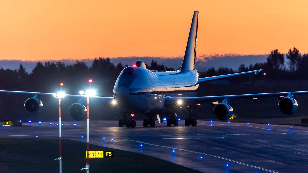 -Weltuntergangsflugzeug-landet-nahe-Washington
