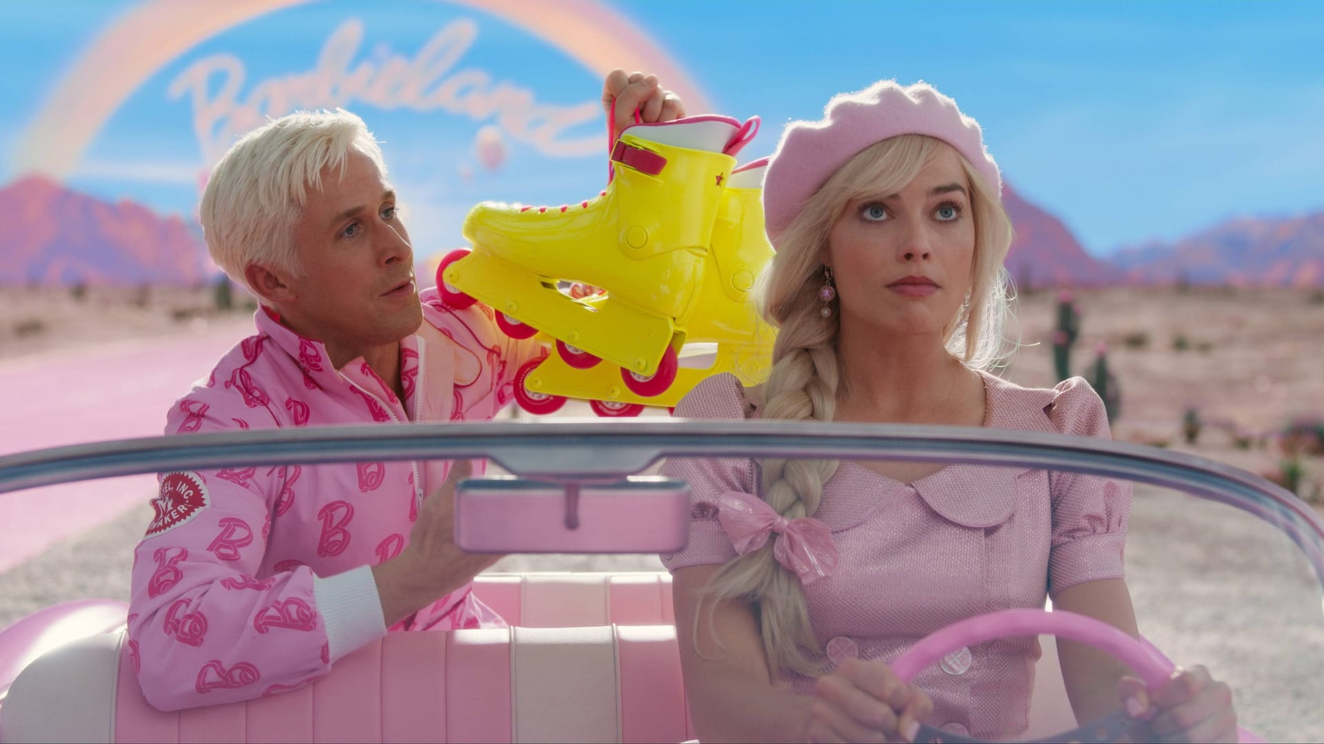Ryan Gosling (l.) und Margot Robbie in "Barbie": Die Komödie wird beim Freundschaftskino in Braunschweig kostenlos gezeigt.