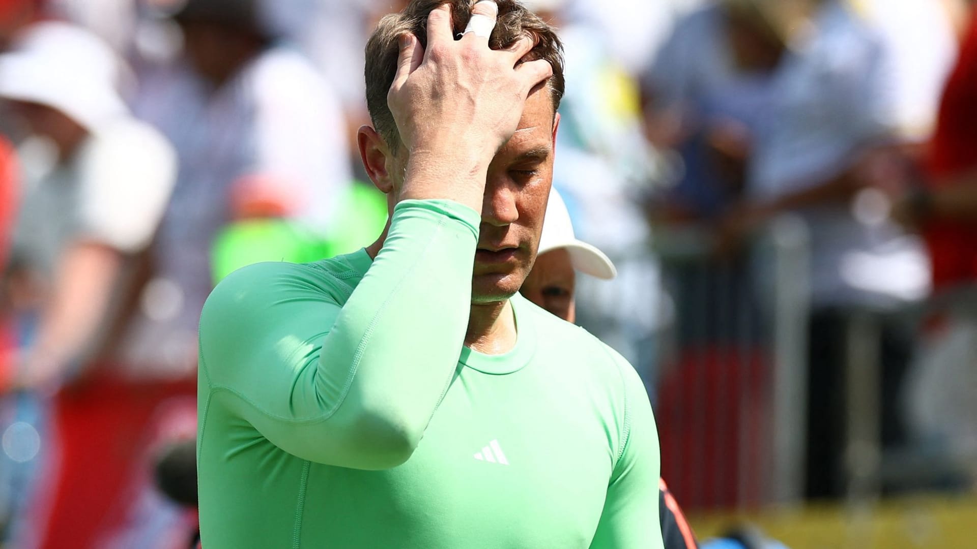 Manuel Neuer: Rettete Bayern bei Di Marías erstem Schuss noch vor dem Rückstand (9.). Beim 0:1 war er dann chancenlos. Klärte weit vorm Tor und schoss Upamecano an – der Abpraller führte zu einer Ecke (21.). Hielt Bayern im Spiel (56.). An ihm lag es nicht. Note 2