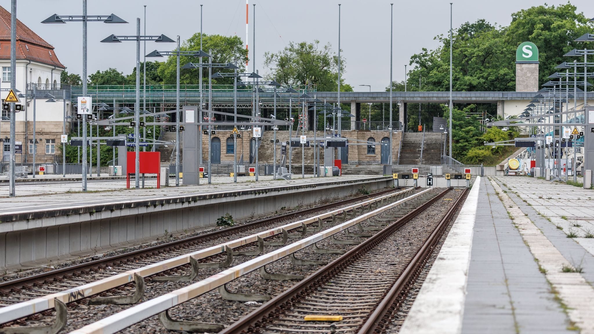 Sturm in Berlin - S-Bahn-Verkehr ausgesetzt