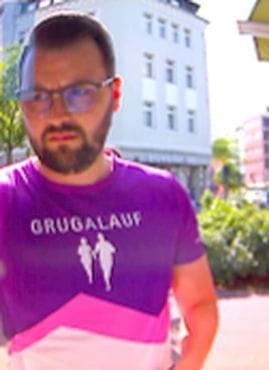 Gesuchter Tatverdächtiger: Die Polizei sucht diesen Mann.